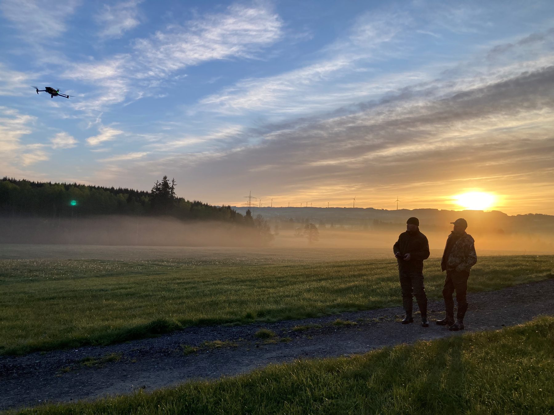 Rehkitzrettung im hohen Gras